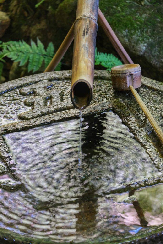 La fontaine zen du jardin zen du Ryoan-ji