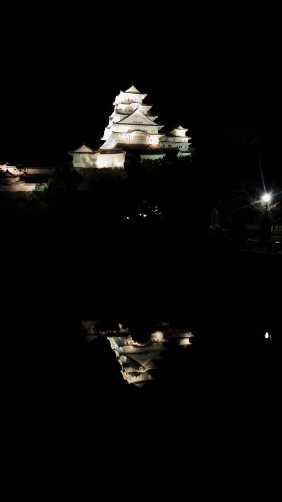 Le château de Himeji la nuit