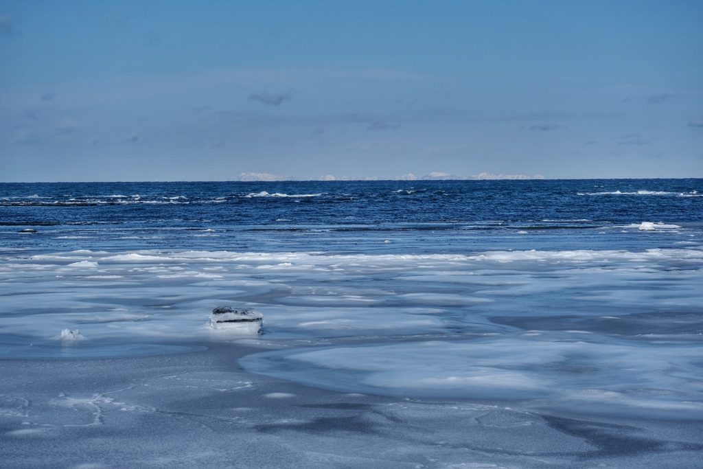 La glace le long du littoral du cap Soya