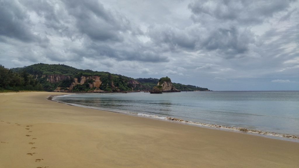 La grande plage de Tudumarihama sur l'île d'Iriomote